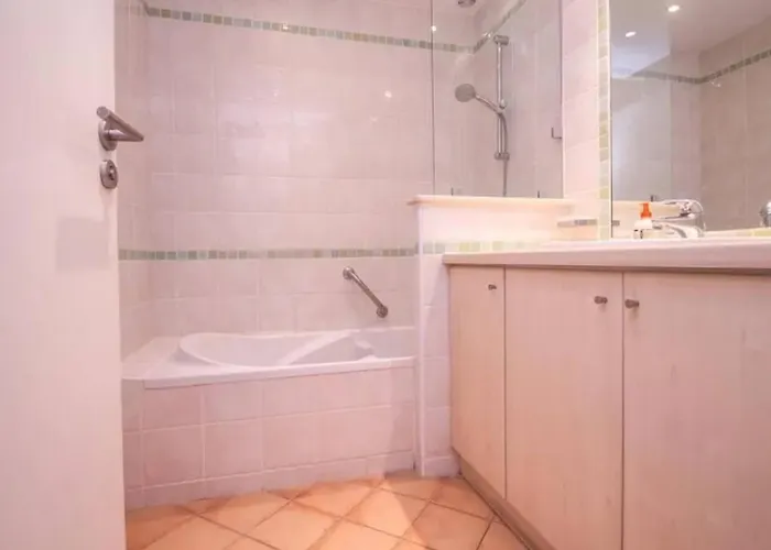 Malte-entree Cap D'antibes, Perle Confort - Rare Daire *